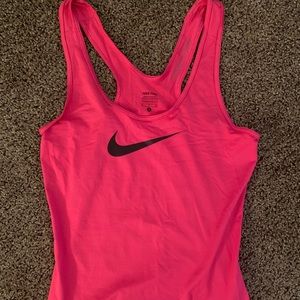 Nike Pro Women’s Fitted Tank
